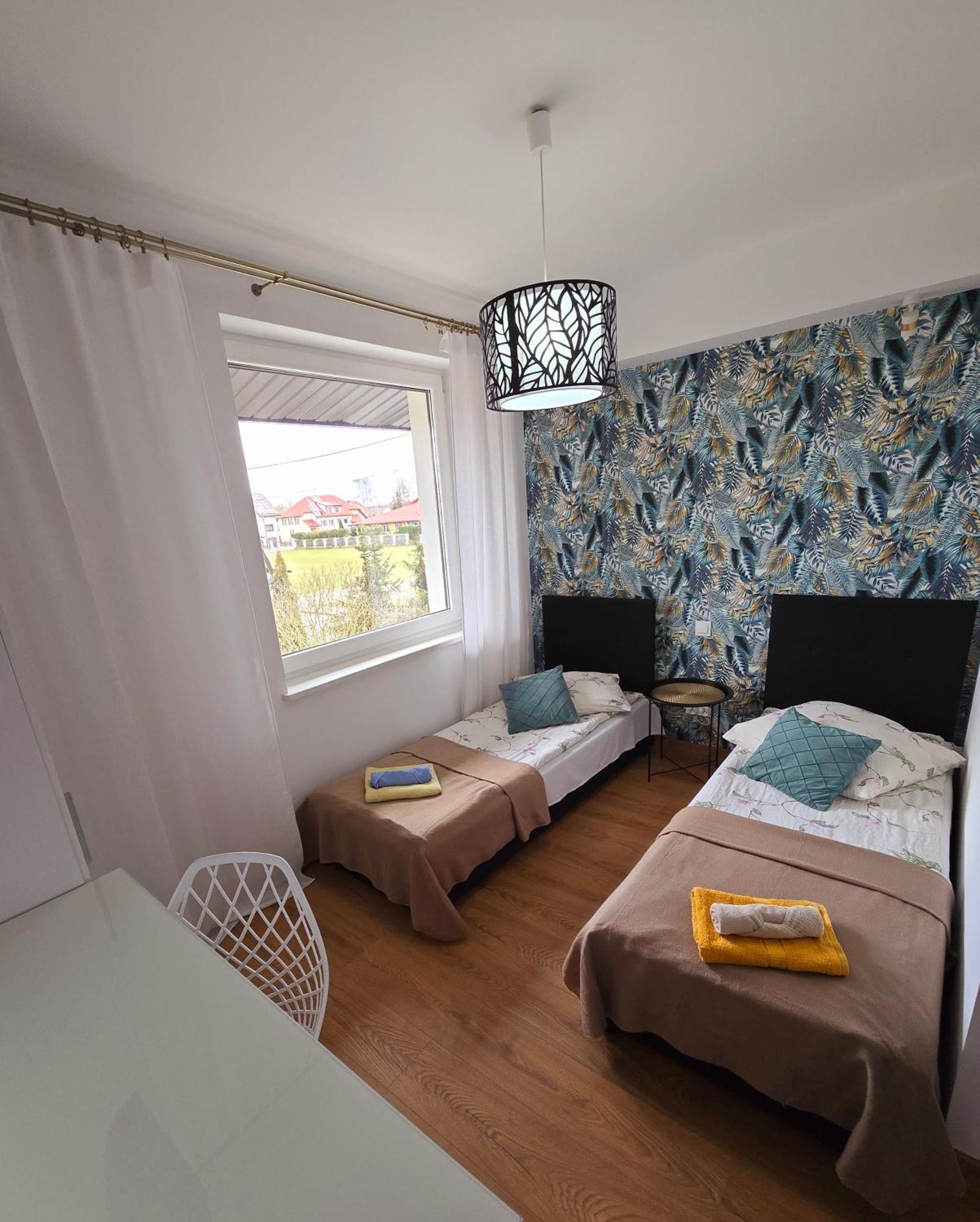 Bialy Dom Apartment Сулеюв Екстериор снимка