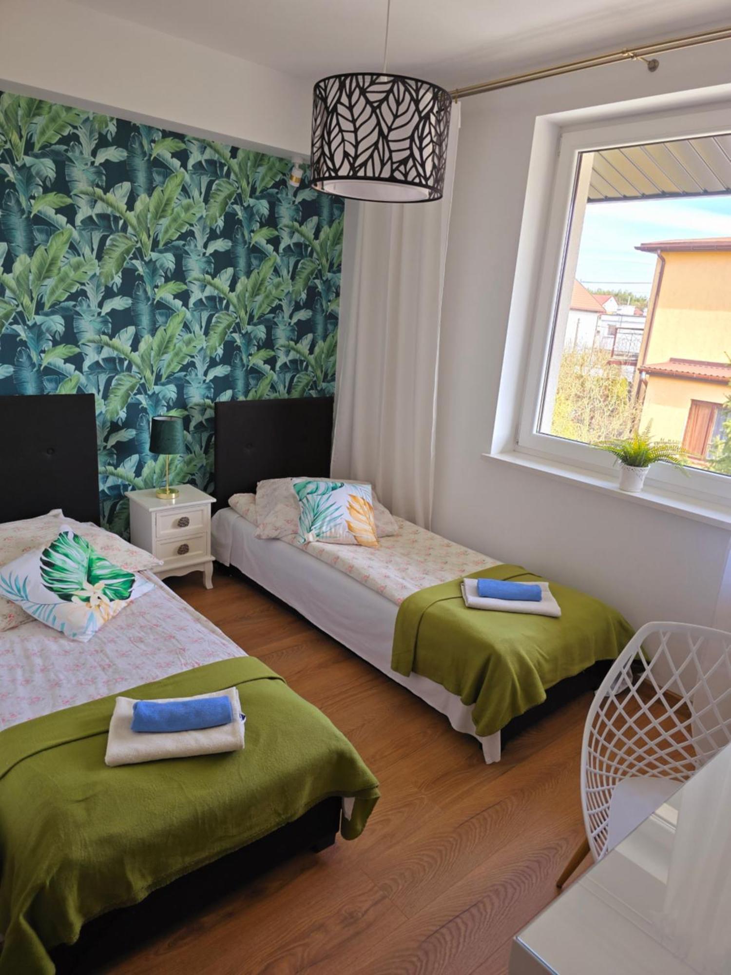 Bialy Dom Apartment Сулеюв Екстериор снимка