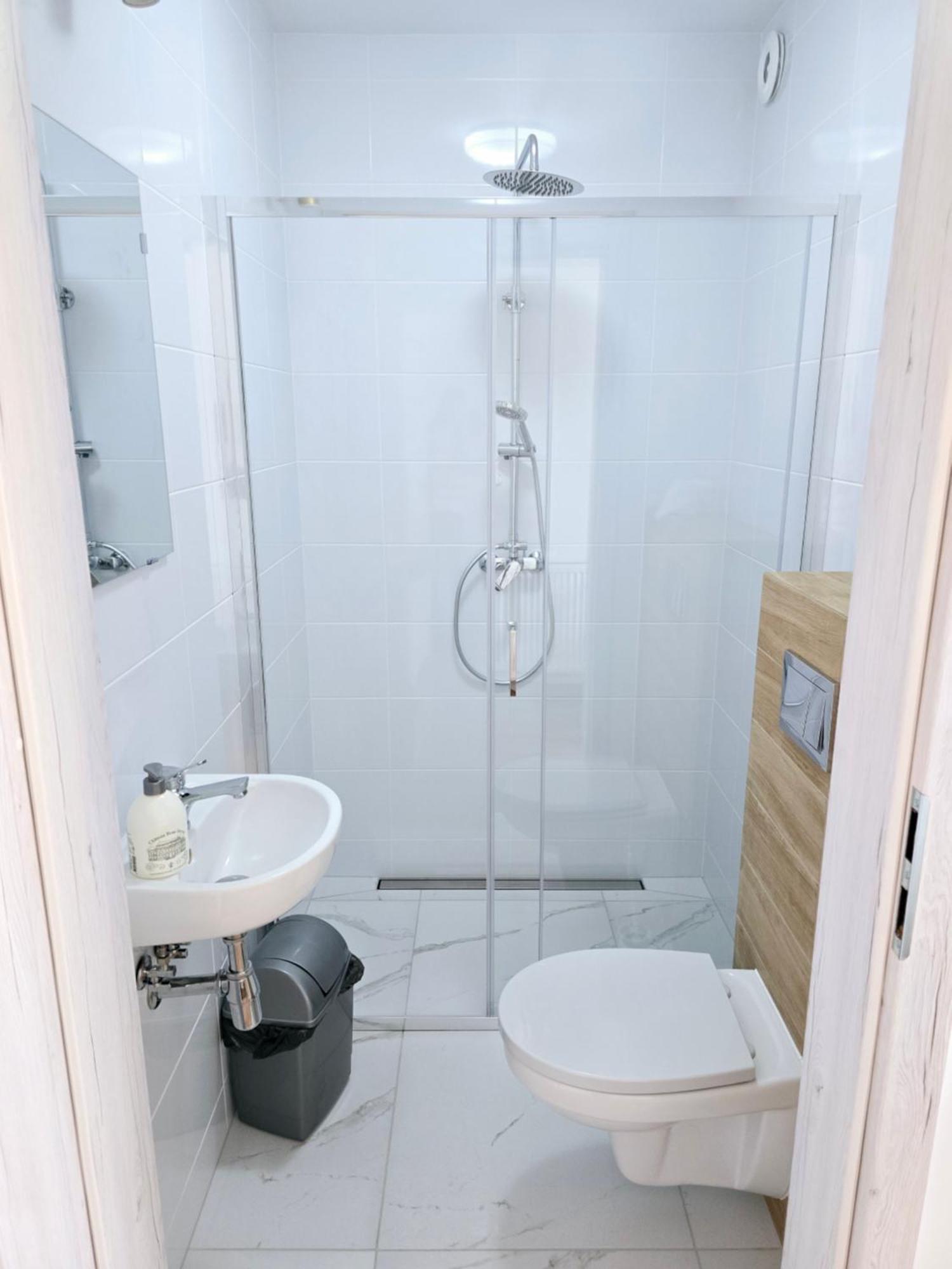Bialy Dom Apartment Сулеюв Екстериор снимка